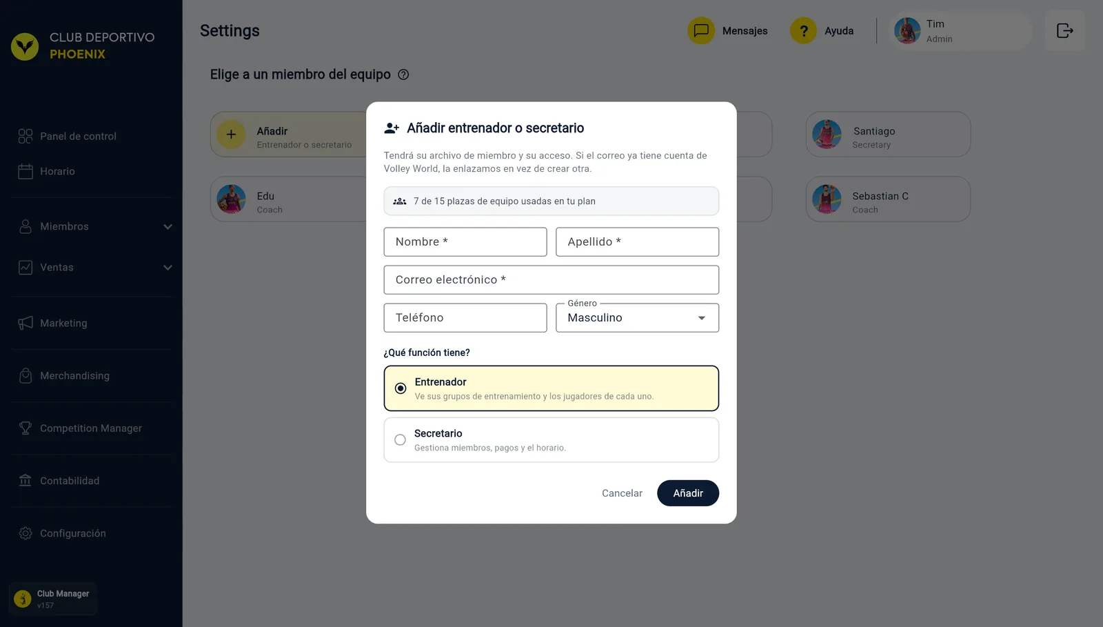 Step one of the invite dialog with name, email, phone, gender and the role choice