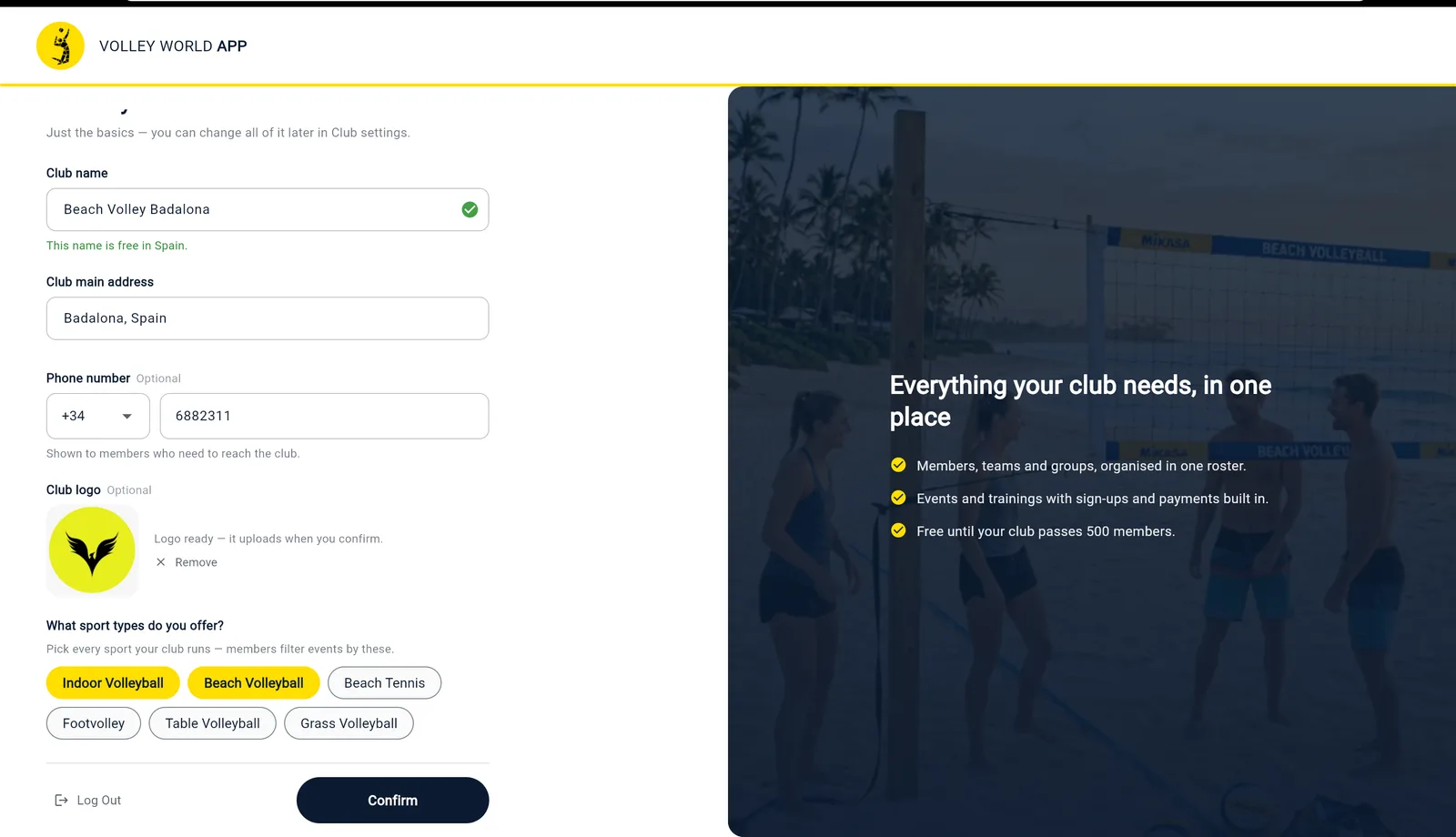 Il modulo Create your club con un nome inserito e il check verde di disponibilità